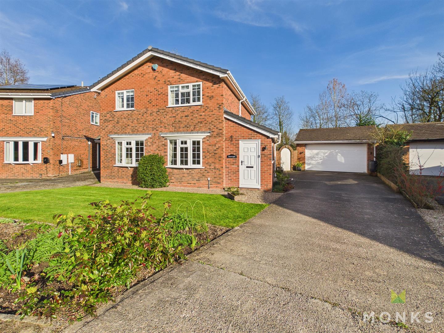 17 Glentworth Close, Oswestry, SY10 9PY For Sale